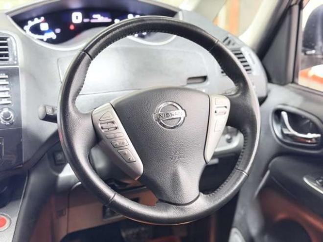 セレナ2.0 ライダー 4WD　防錆塗装4WDTVナビBカメETC後席モニタ 2000