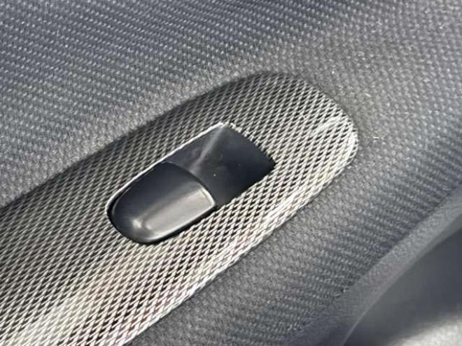 セレナ2.0 ライダー 4WD　防錆塗装4WDTVナビBカメETC後席モニタ 2000