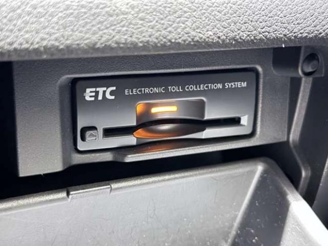 セレナ2.0 ライダー 4WD　防錆塗装4WDTVナビBカメETC後席モニタ 2000