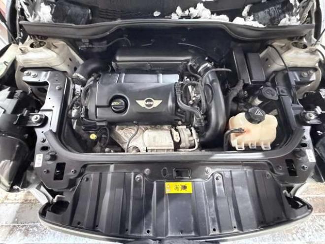 ミニクロスオーバー クーパーS オール4　防錆塗装4WDキーレスETC 正規輸入車 1600