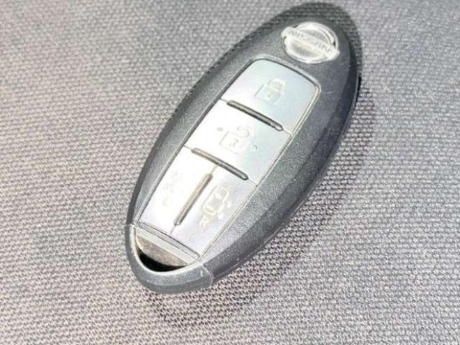 セレナ2.0 ライダー 4WD　防錆塗装4WDTVナビBカメETC 2000