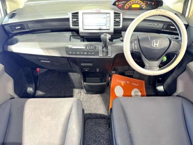 フリード1.5 G エアロ Lパッケージ 4WD　防錆塗装4WDTVナビBカメエンスタETC 1500