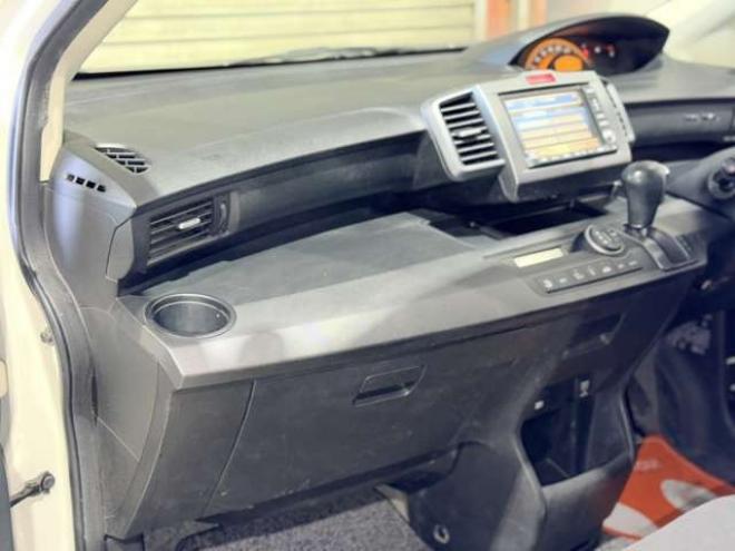 フリード1.5 G エアロ Lパッケージ 4WD　防錆塗装4WDTVナビBカメエンスタETC 1500