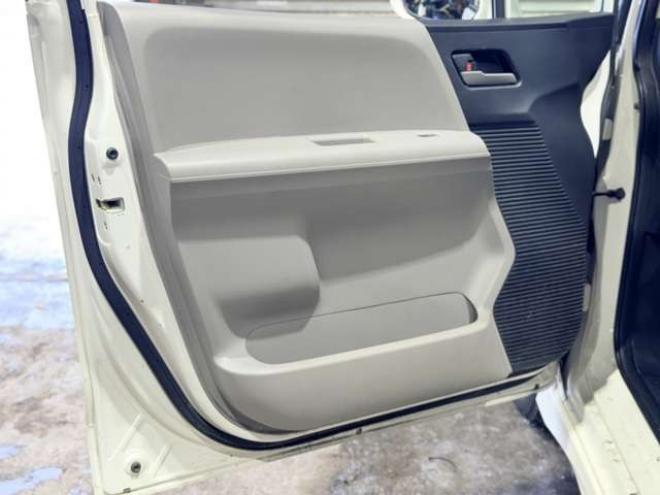 フリード1.5 G エアロ Lパッケージ 4WD　防錆塗装4WDTVナビBカメエンスタETC 1500