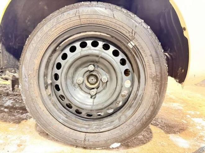 フィット1.3 13G Fパッケージ 4WD　防錆塗装4WDスマキーCD 1300