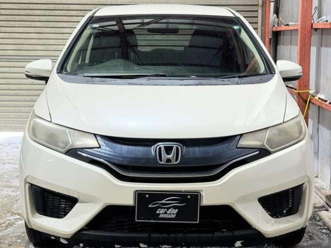 フィット1.3 13G Fパッケージ 4WD　防錆塗装4WDスマキーCD 1300