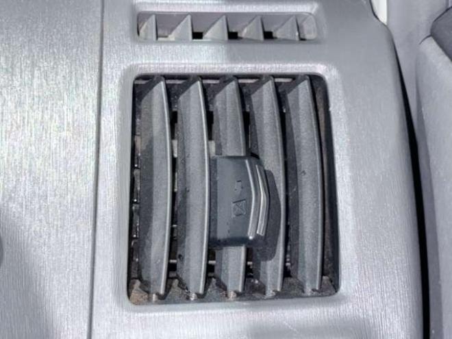 プリウスα1.8 S　下廻防錆TVナビBカメ 2WD 1800