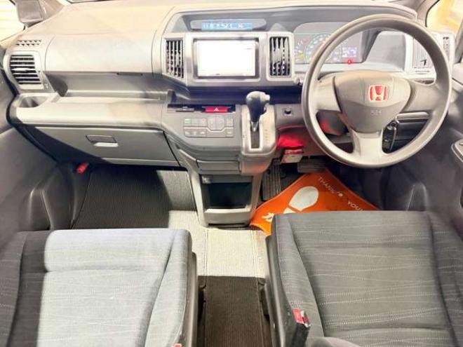 ステップワゴン2.0 G Lパッケージ 4WD　防錆塗装4WDTVナビBカメエンスタETC夏冬タイヤ 2000