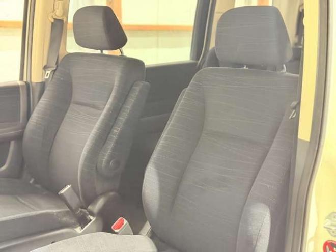 ステップワゴン2.0 G Lパッケージ 4WD　防錆塗装4WDTVナビBカメエンスタETC夏冬タイヤ 2000