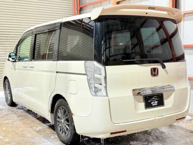 ステップワゴン2.0 G Lパッケージ 4WD　防錆塗装4WDTVナビBカメエンスタETC夏冬タイヤ 2000