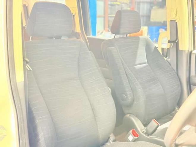 ステップワゴン2.0 G HIDエディション 4WD　防錆塗装4WDTVナビBカメ 2000