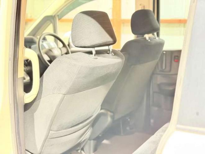 ステップワゴン2.0 G HIDエディション 4WD　防錆塗装4WDTVナビBカメ 2000