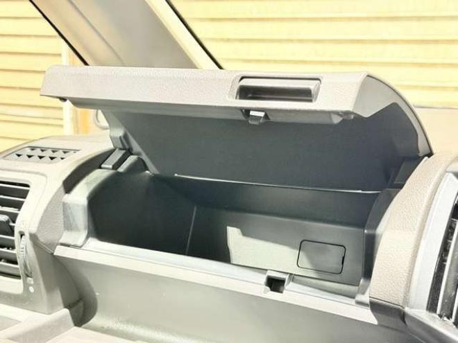 ステップワゴン2.0 G HIDエディション 4WD　防錆塗装4WDTVナビBカメ 2000