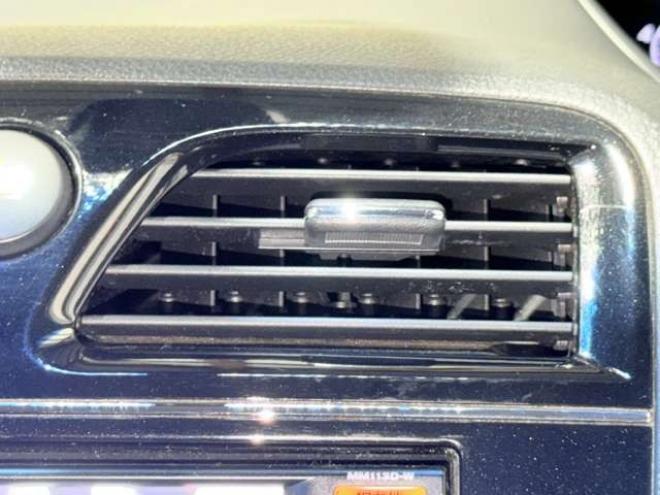 セレナ2.0 ハイウェイスター 4WD　防錆塗装4WDTVナビ 2000