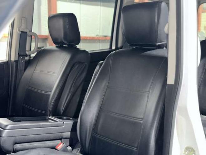 セレナ2.0 ハイウェイスター 4WD　防錆塗装4WDスマキー 2000