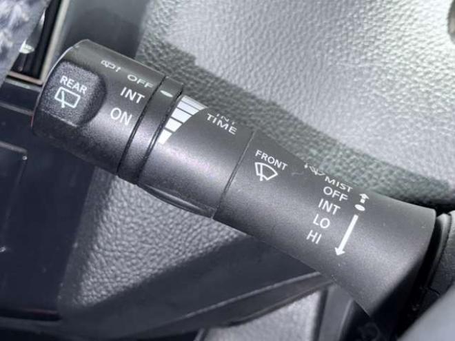 セレナ2.0 ハイウェイスター 4WD　防錆塗装4WDTVナビBカメ 2000