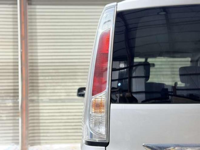 セレナ2.0 20X 4WD　防錆塗装4WDキーレスTVナビ 2000