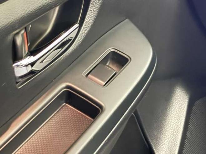 インプレッサスポーツ 2.0 i アイサイト 4WD　防錆塗装4WDキーレスCD夏冬タイヤ 2000