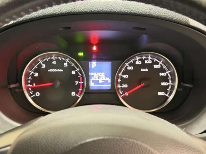 インプレッサスポーツ 2.0 i アイサイト 4WD　防錆塗装4WDキーレスCD夏冬タイヤ 2000