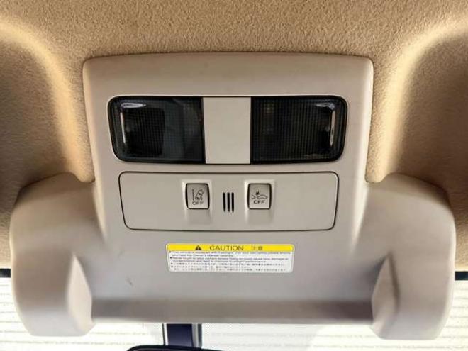 インプレッサスポーツ 2.0 i アイサイト 4WD　防錆塗装4WDキーレスCD夏冬タイヤ 2000