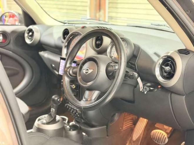 ミニクロスオーバー クーパーS オール4　防錆塗装4WDTVナビBカメETC 正規輸入車 1600