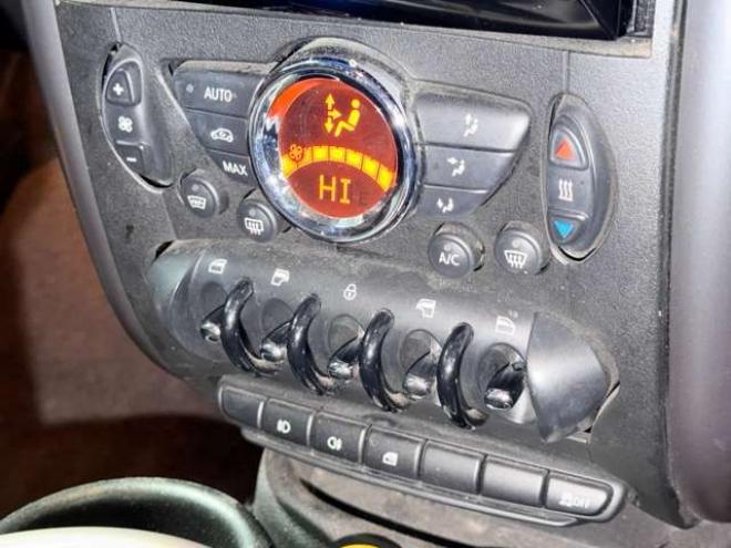 ミニクロスオーバー クーパーS オール4　防錆塗装4WDTVナビBカメETC 正規輸入車 1600