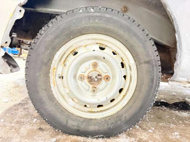 NV100クリッパーDX ハイルーフ 4WD　防錆塗装4WDキーレス夏冬タイヤ 660