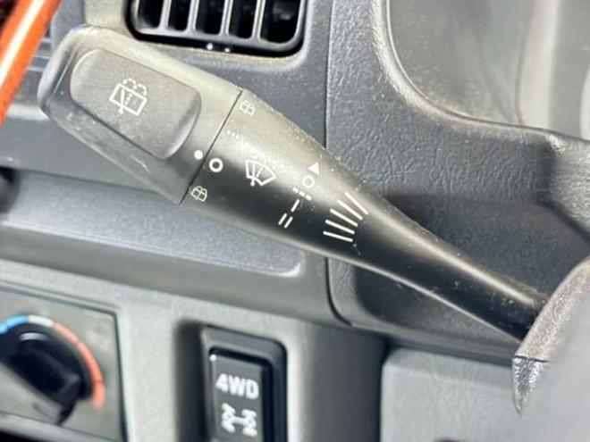 NV100クリッパーDX ハイルーフ 4WD　防錆塗装4WDキーレス夏冬タイヤ 660