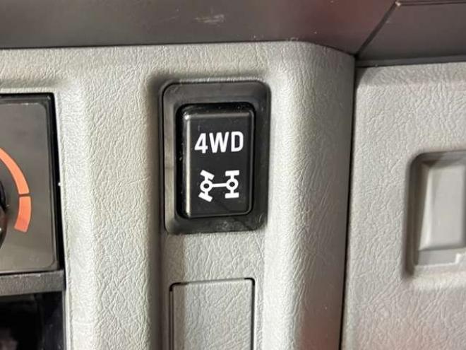 NV100クリッパーDX ハイルーフ 4WD　防錆塗装4WDキーレス夏冬タイヤ 660