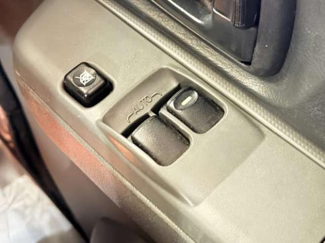 NV100クリッパーDX ハイルーフ 4WD　防錆塗装4WDキーレス夏冬タイヤ 660