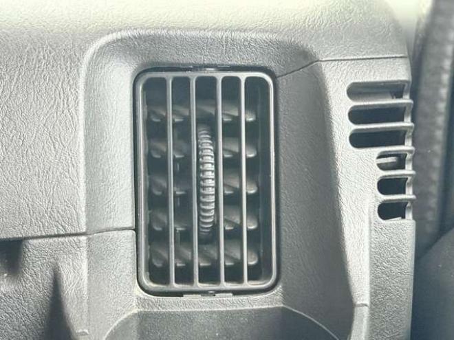 NV100クリッパーDX ハイルーフ 4WD　防錆塗装4WDキーレス夏冬タイヤ 660