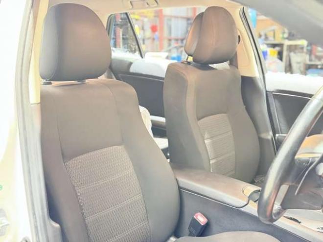 アベンシスワゴン2.0 Xi　防錆塗装TVナビエンスタ夏冬タイヤETCドラレコ 2WD 2000