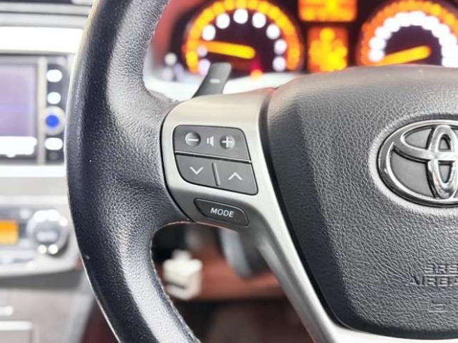 アベンシスワゴン2.0 Xi　防錆塗装TVナビエンスタ夏冬タイヤETCドラレコ 2WD 2000