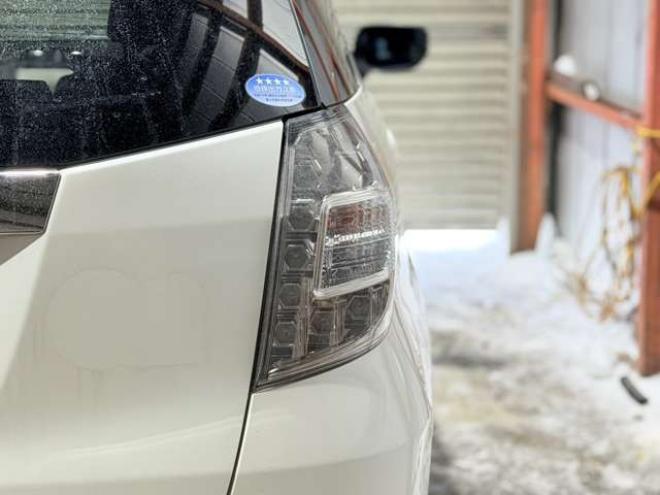 フィットシャトル1.5 15X 4WD　防錆塗装4WDTVナビBカメETC 1500