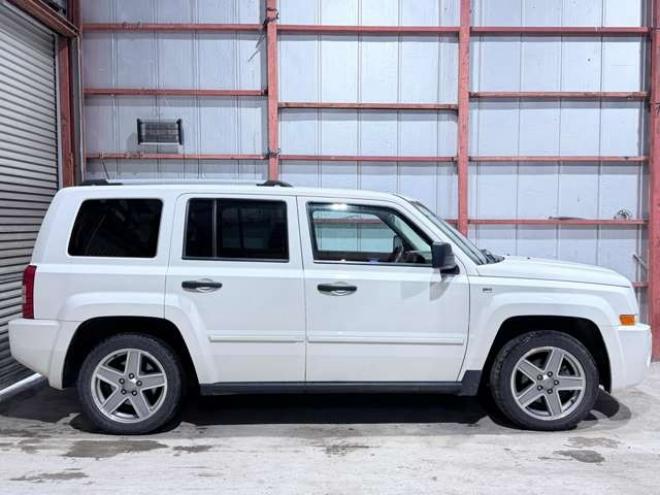 クライスラー・ジープパトリオット リミテッド 4WD　下廻防錆ETC 正規輸入車 2400