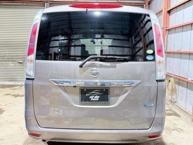 セレナ2.0 20X 4WD　防錆塗装4WDTVナビBカメドラレコ後席モニタ 2000