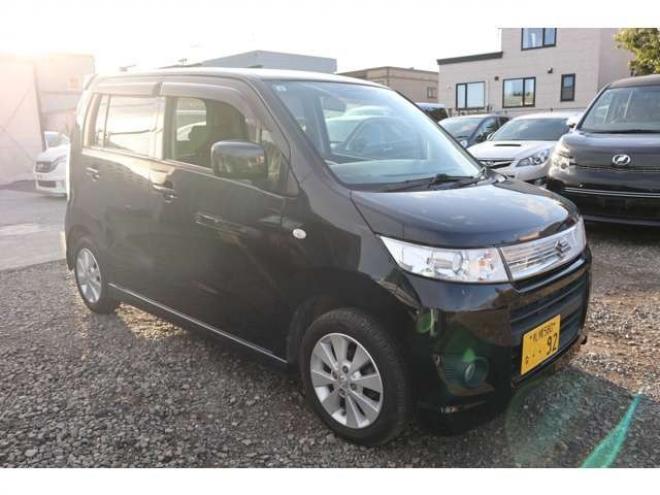 ワゴンRスティングレー X 4WD　スマートキー・R8/8月・4.2万キロ 660