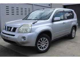 エクストレイル　2.0 20GT ディーゼルターボ 4WD　6速マニュアル・ナビ・TV・Bカメラ 2000