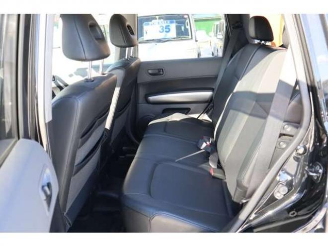 エクストレイル2.0 20S 4WD　スマートキー・8.5万k・フルモデルチェンジ後 2000