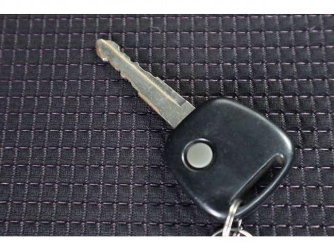 ワゴンRRR-S リミテッド 4WD　キーレス・HID・ターボ・R8/5月・Tチェーン式 660