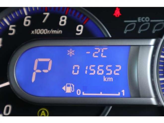 デイズX 4WD　ナビ・TV・バックカメラ・アイドリングストップ・R9/9月・走行すくない1.6万キロ 660