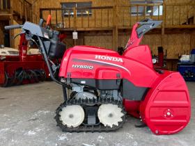 除雪機　ホンダ　HSS1170i！ハイブリッド！