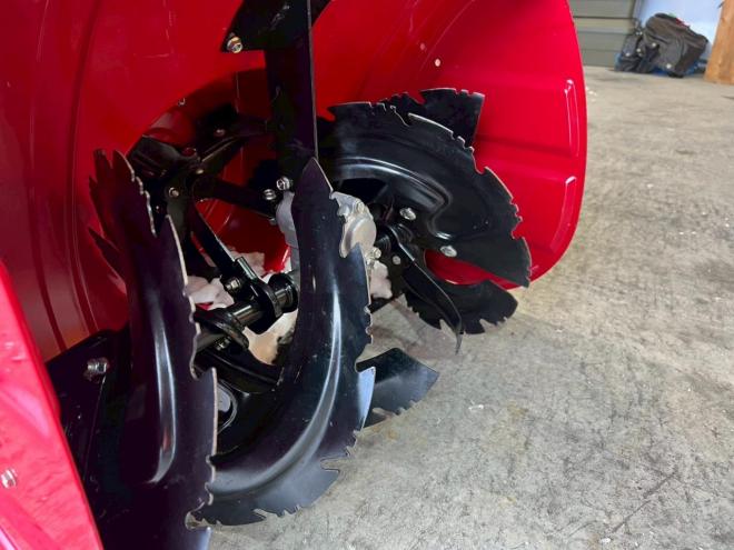 除雪機ホンダ　HSS1170i！ハイブリッド！