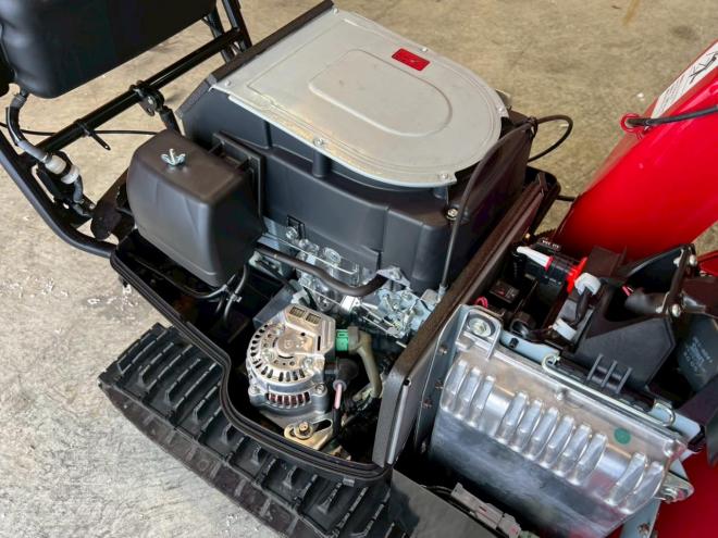 除雪機ホンダ　HSS1170i！ハイブリッド！