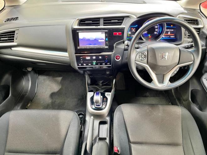 フィットハイブリッド1.5ハイブリッドFパッケージ 4WD 5年保証 スマキー ナビ Bカメ ETC 寒冷地仕様 禁煙 車検整備2年付