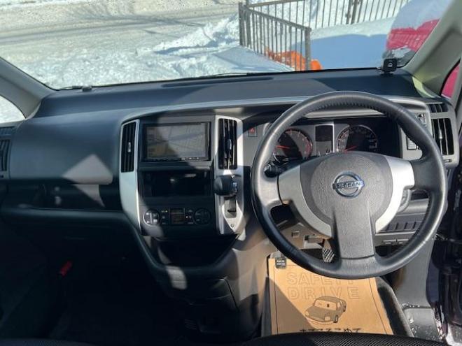 セレナハイウェイスター 4WD 2000 5Dr