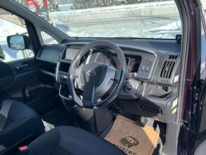 セレナハイウェイスター 4WD 2000 5Dr