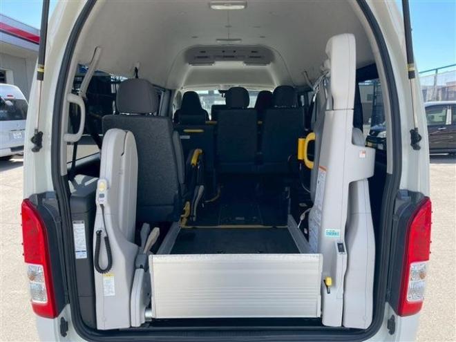 ハイエースバン2.8 ウェルキャブ Bタイプ ロング ディーゼルターボ 4WD　 福祉車両 2800