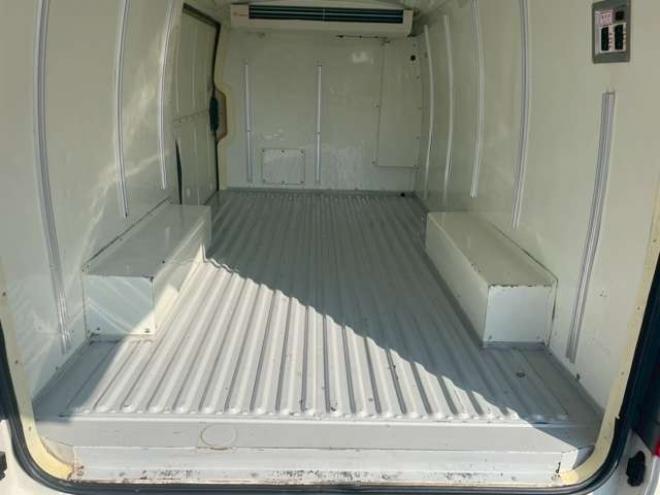 ハイエースバン3.0 中温冷凍バン ロング ディーゼルターボ 4WD　 3000