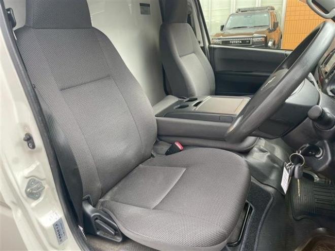 ハイエースバン3.0 中温冷凍バン ロング ディーゼルターボ 4WD　 3000